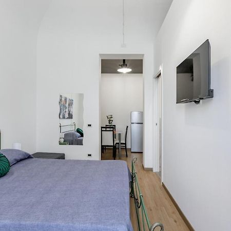 Appartamento Corso dei Mille Station Flat with Balcony Palermo Esterno foto