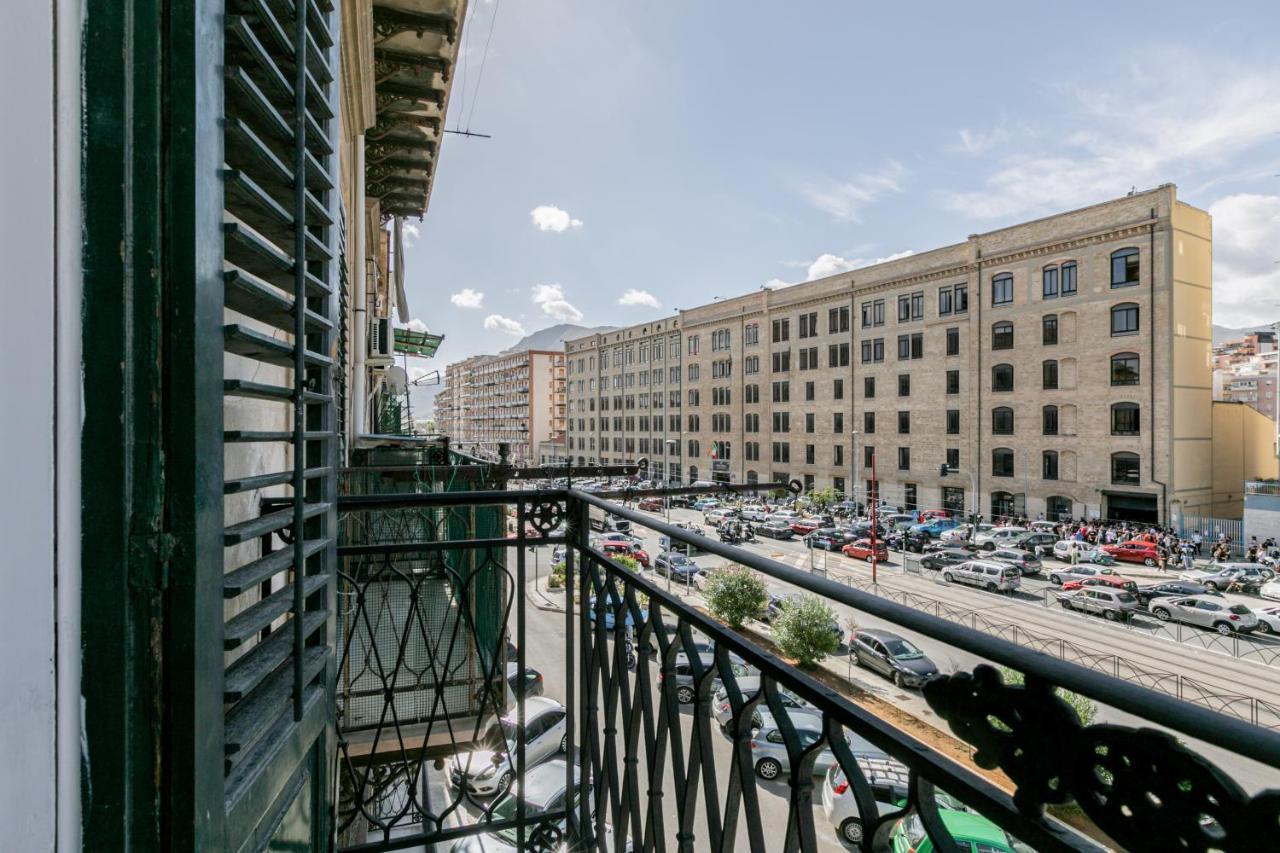 Appartamento Corso dei Mille Station Flat with Balcony Palermo Esterno foto