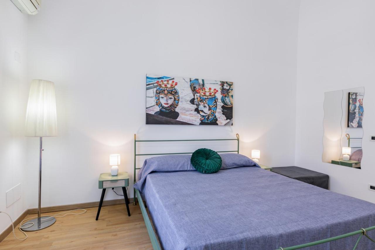 Appartamento Corso dei Mille Station Flat with Balcony Palermo Esterno foto